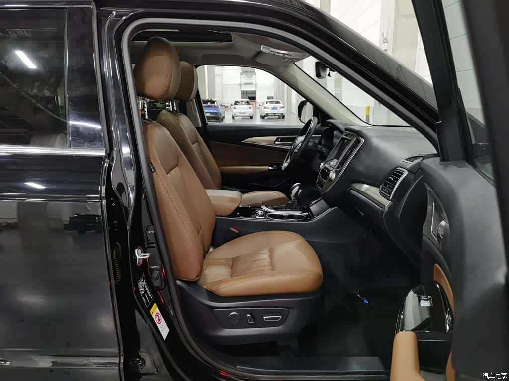 Changan CS95, 2018 23