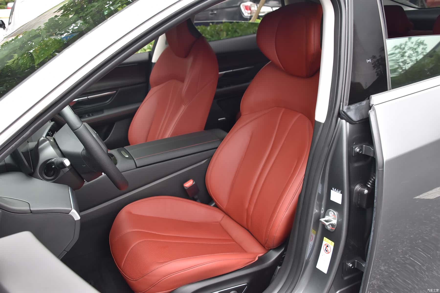 Xpeng P7, 2021 9