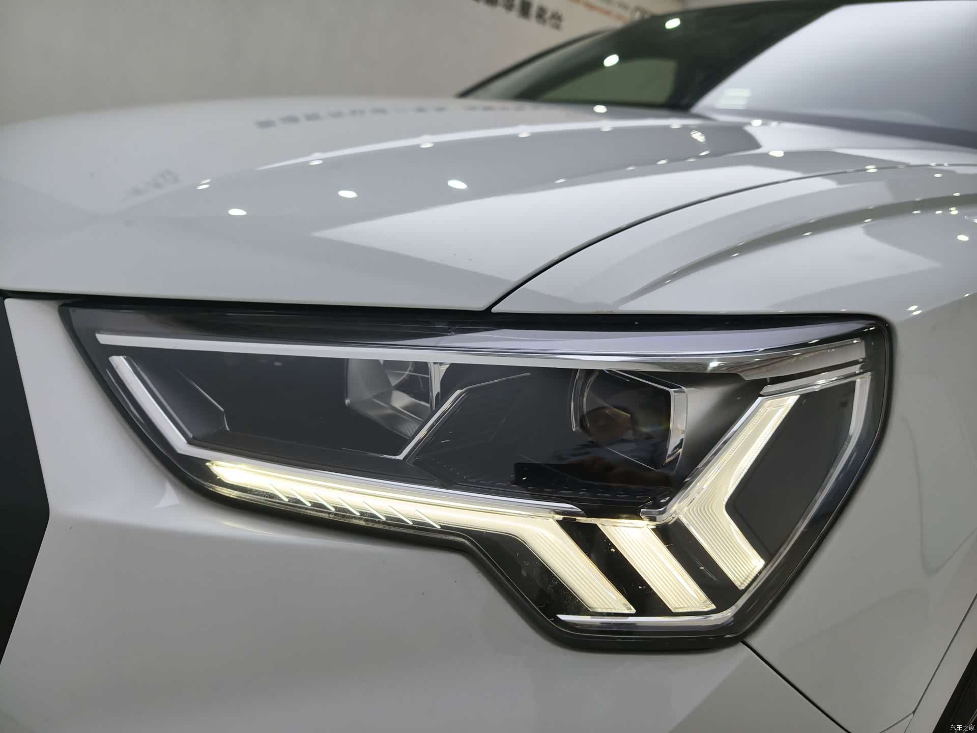 Audi Q3, 2022 14