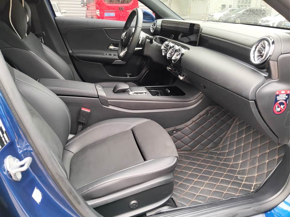 Mercedes-Benz Class A Mercedes-Benz Class A