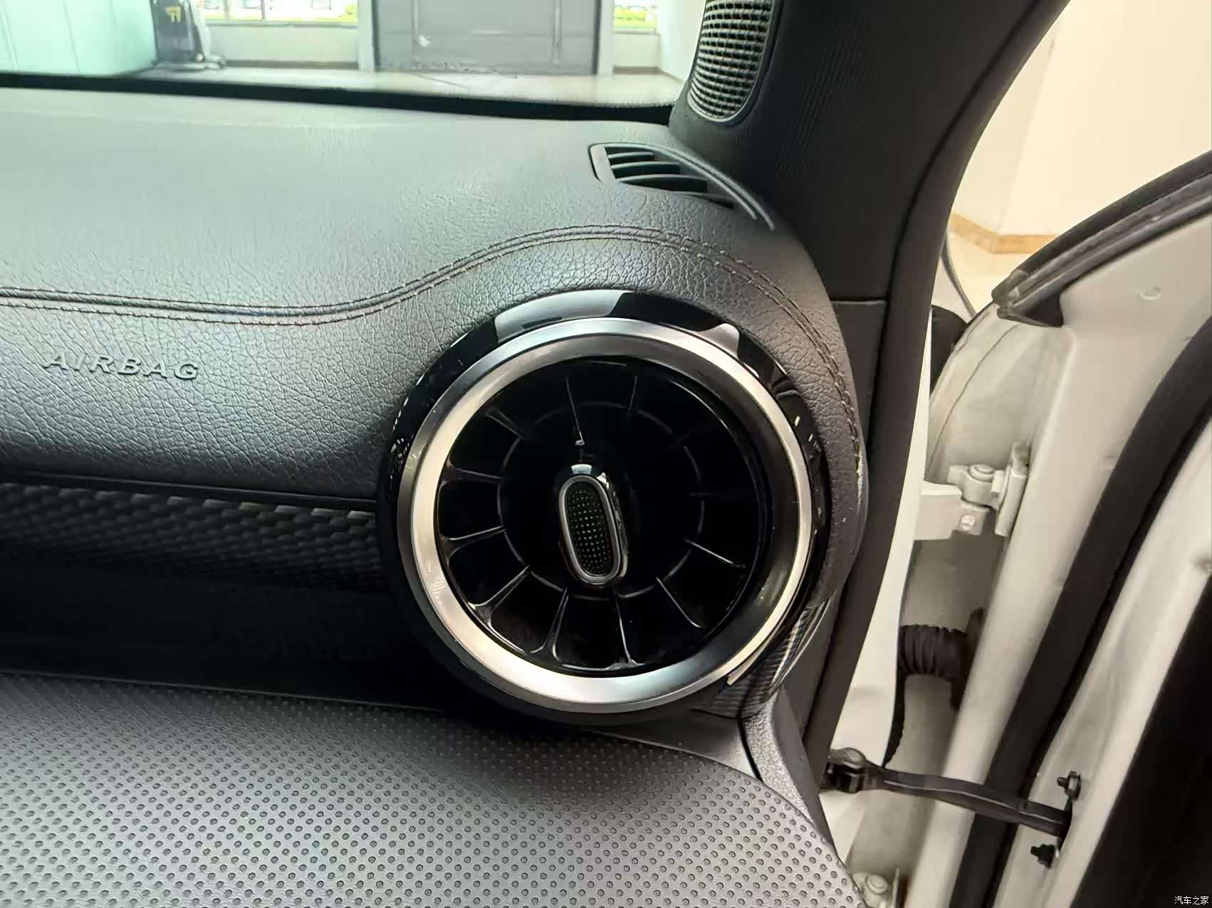 Mercedes-Benz A-Class, 2019 16