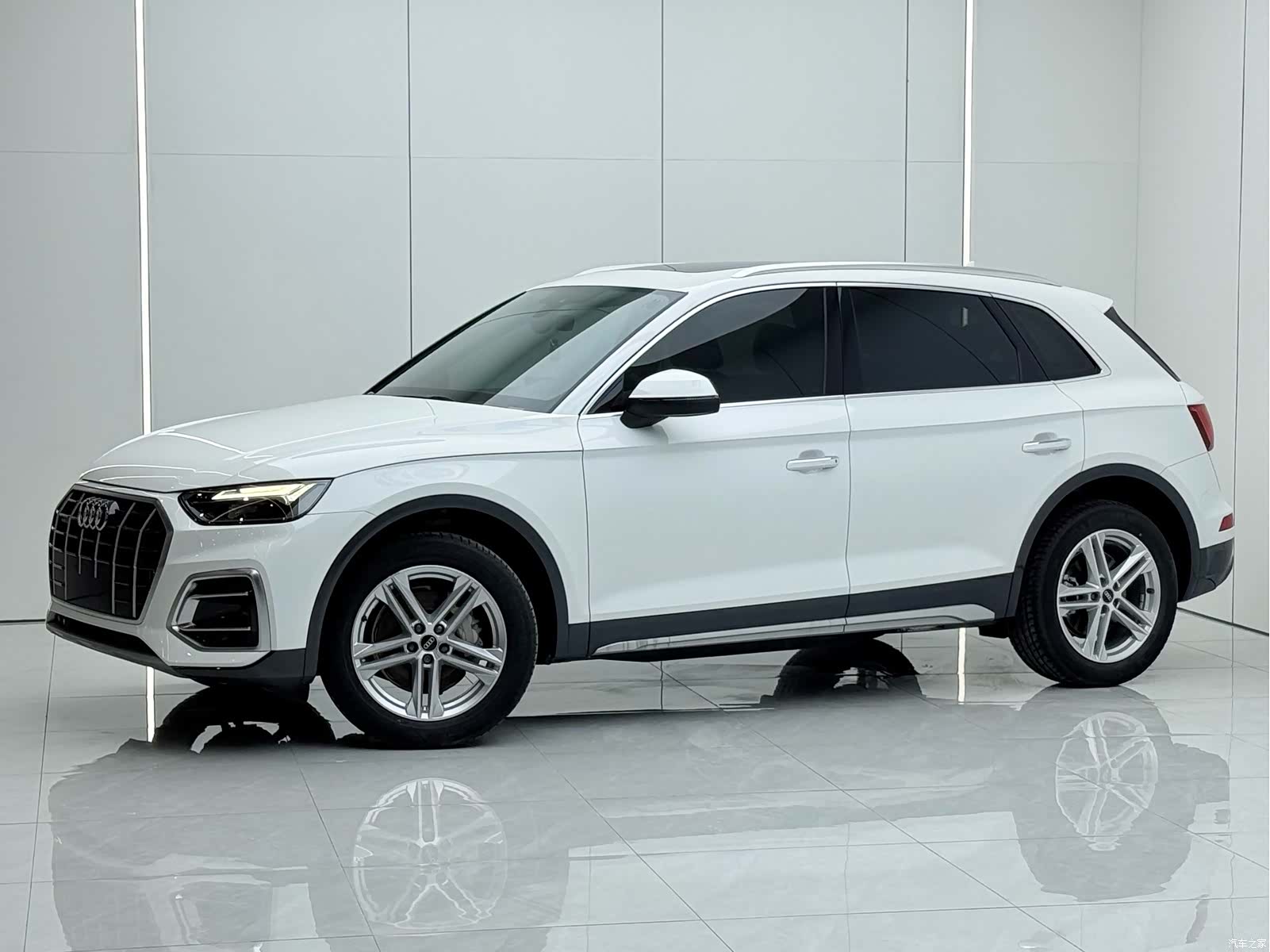 Audi Q5L, 2024 1