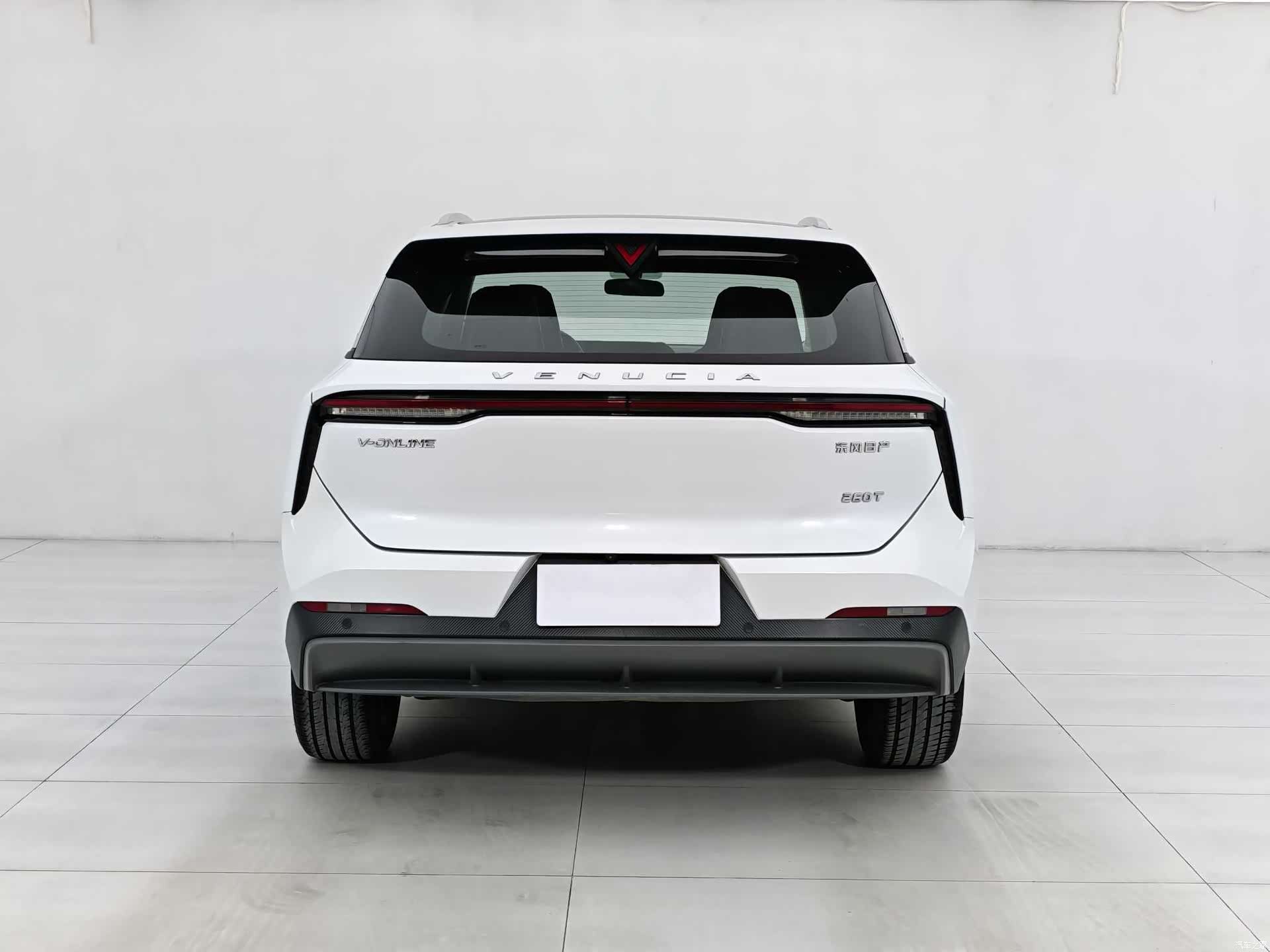 Nissan V, 2022 4
