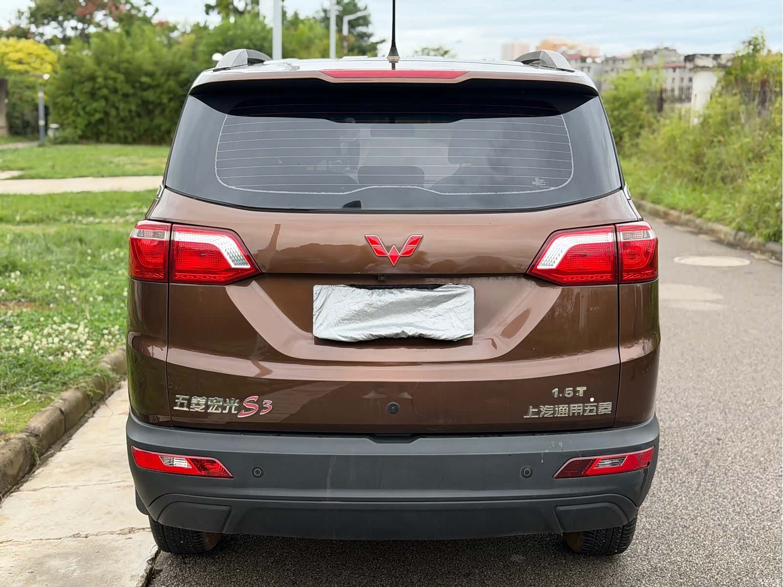 Wuling Hongguang, 2018 все фото