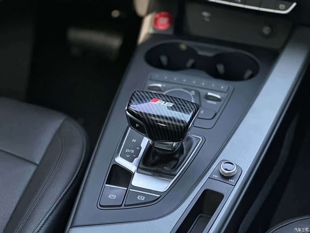 Audi A4L, 2018 15