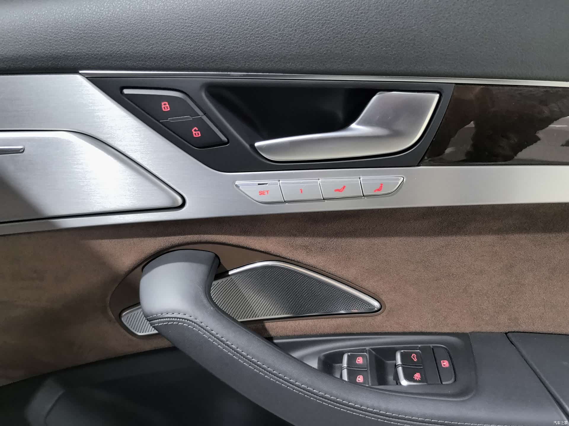 Audi A8L, 2015 27