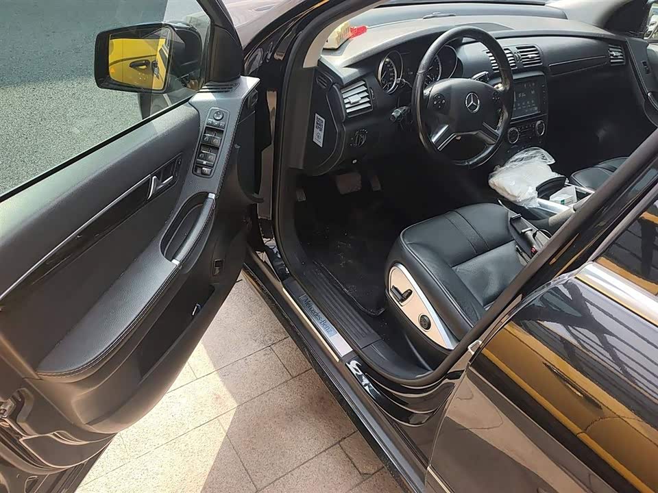 Mercedes-Benz R-class