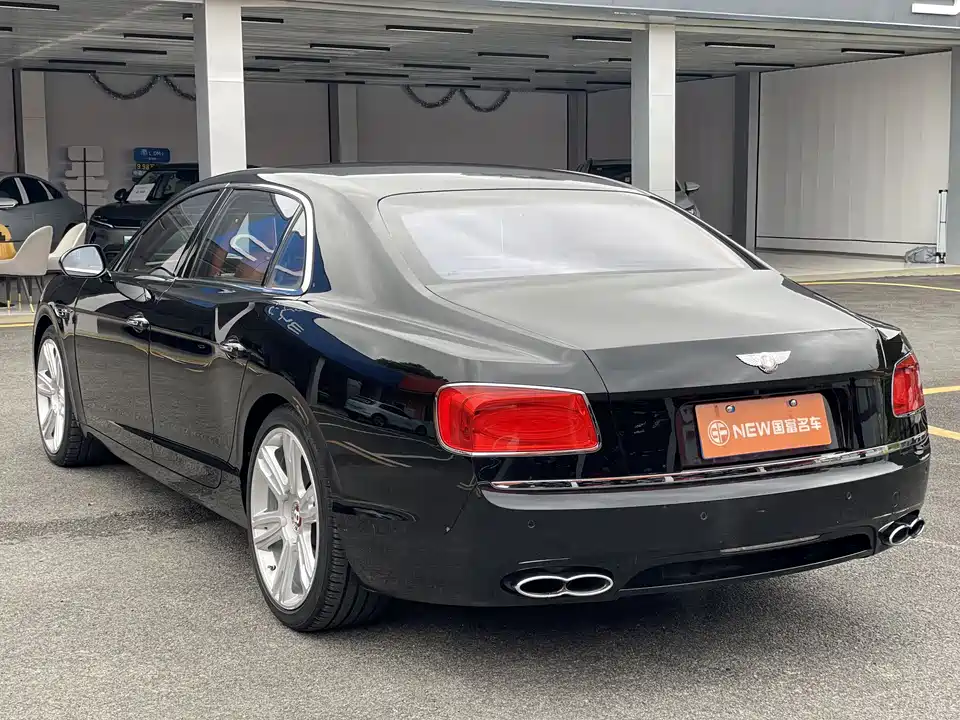Bentley Flying
