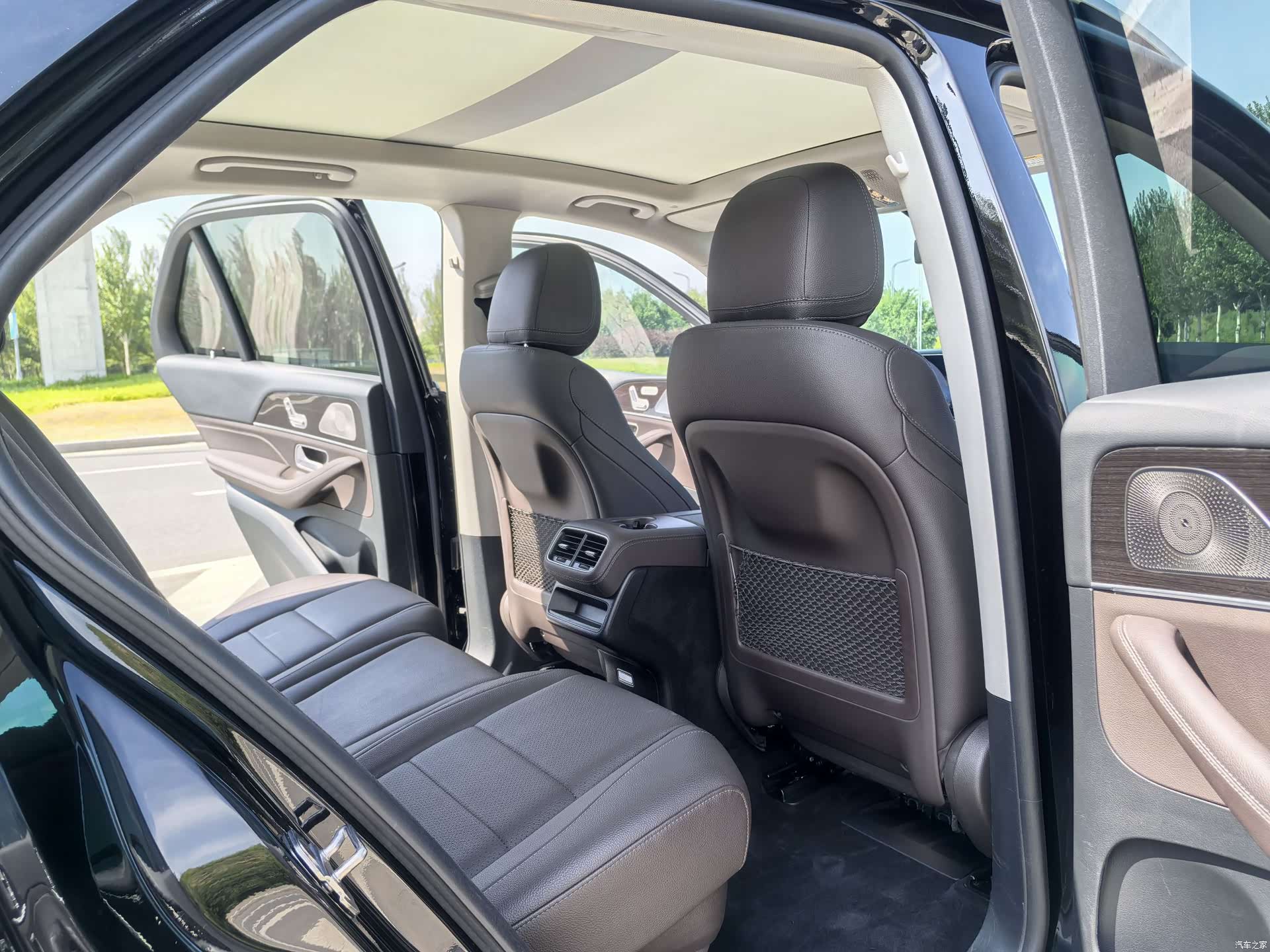 Mercedes-Benz GLE, 2023 14
