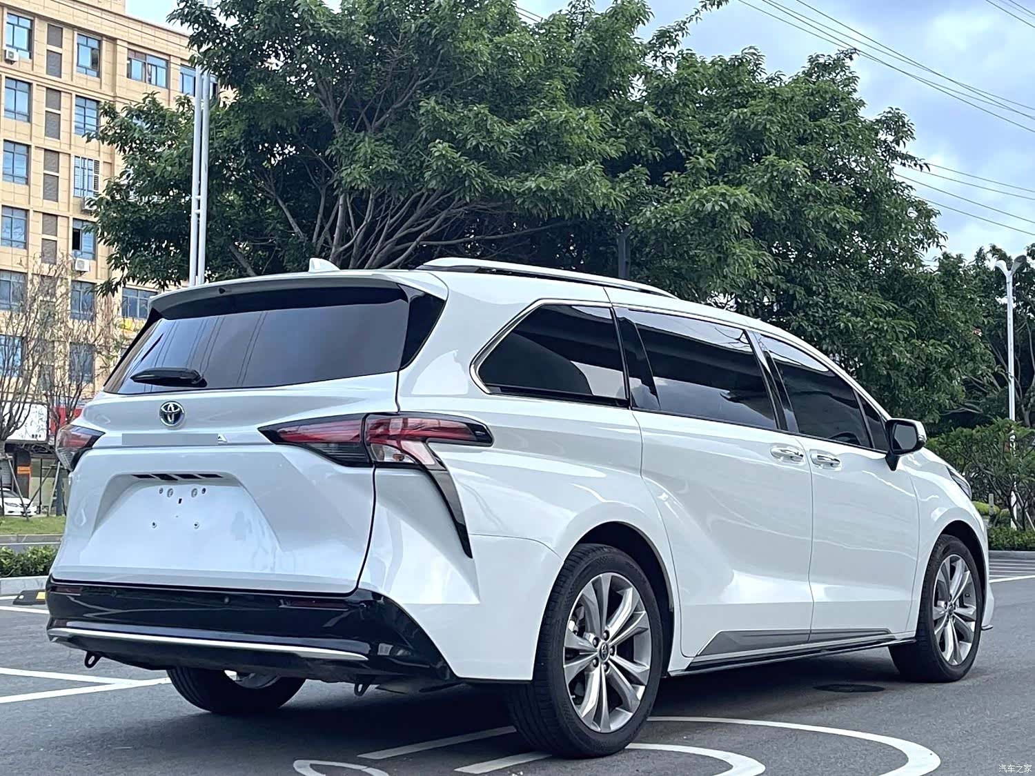 Toyota Sienna, 2024 6