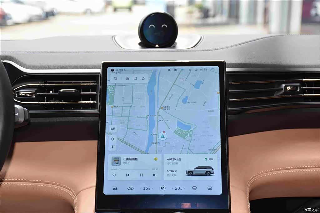 NIO ES8, 2021 11