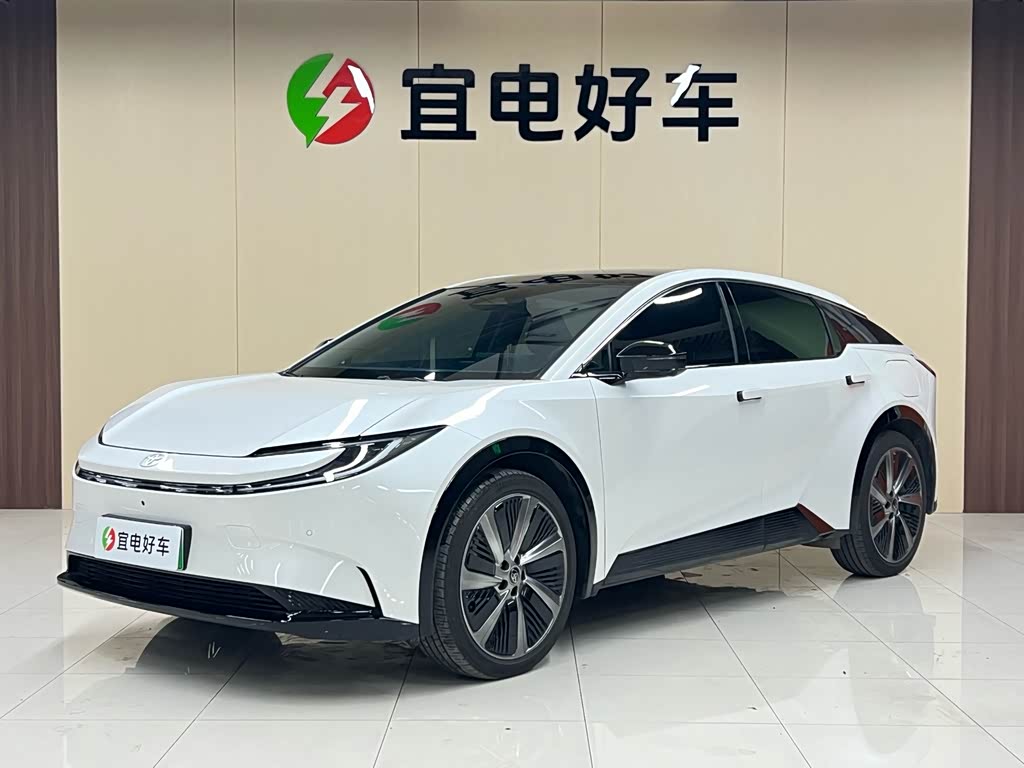 Toyota bZ5