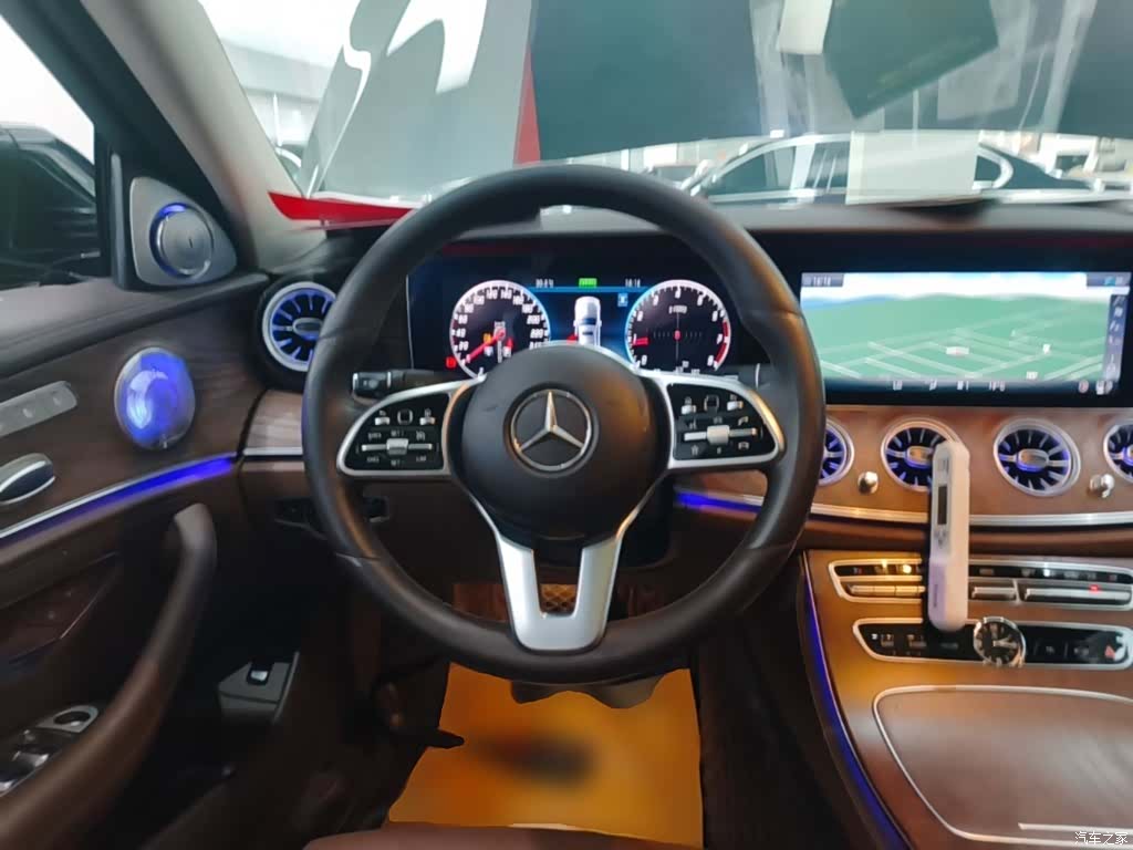 Mercedes-Benz E-Class, 2020 11