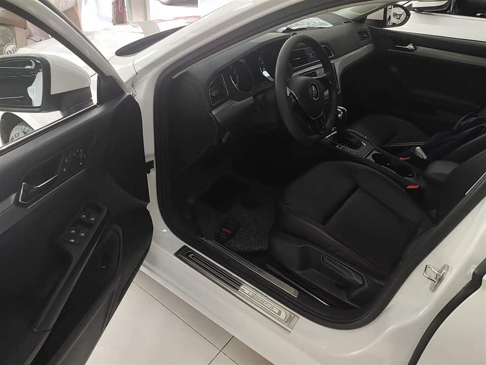 Volkswagen Lingdu