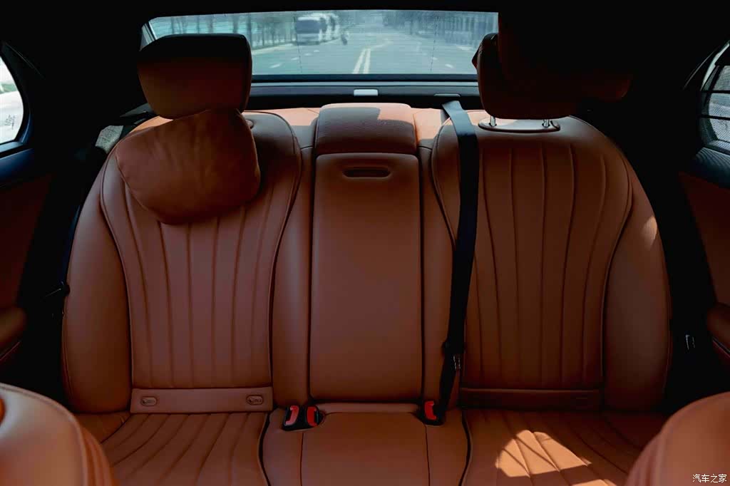 Mercedes-Benz S-Class, 2024 15