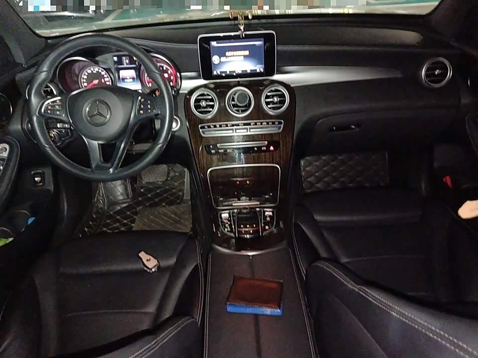 Mercedes-Benz GLC Mercedes-Benz GLC