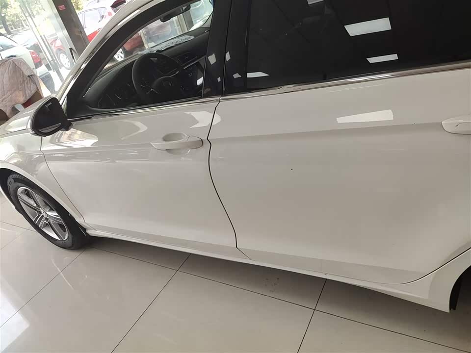 Volkswagen Lingdu