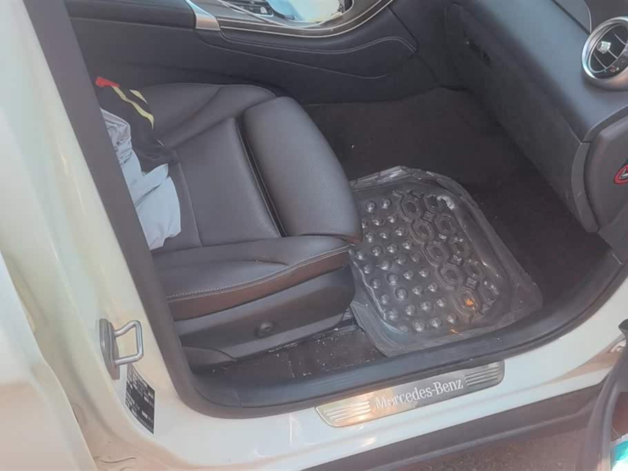 Mercedes-Benz GLC Mercedes-Benz GLC