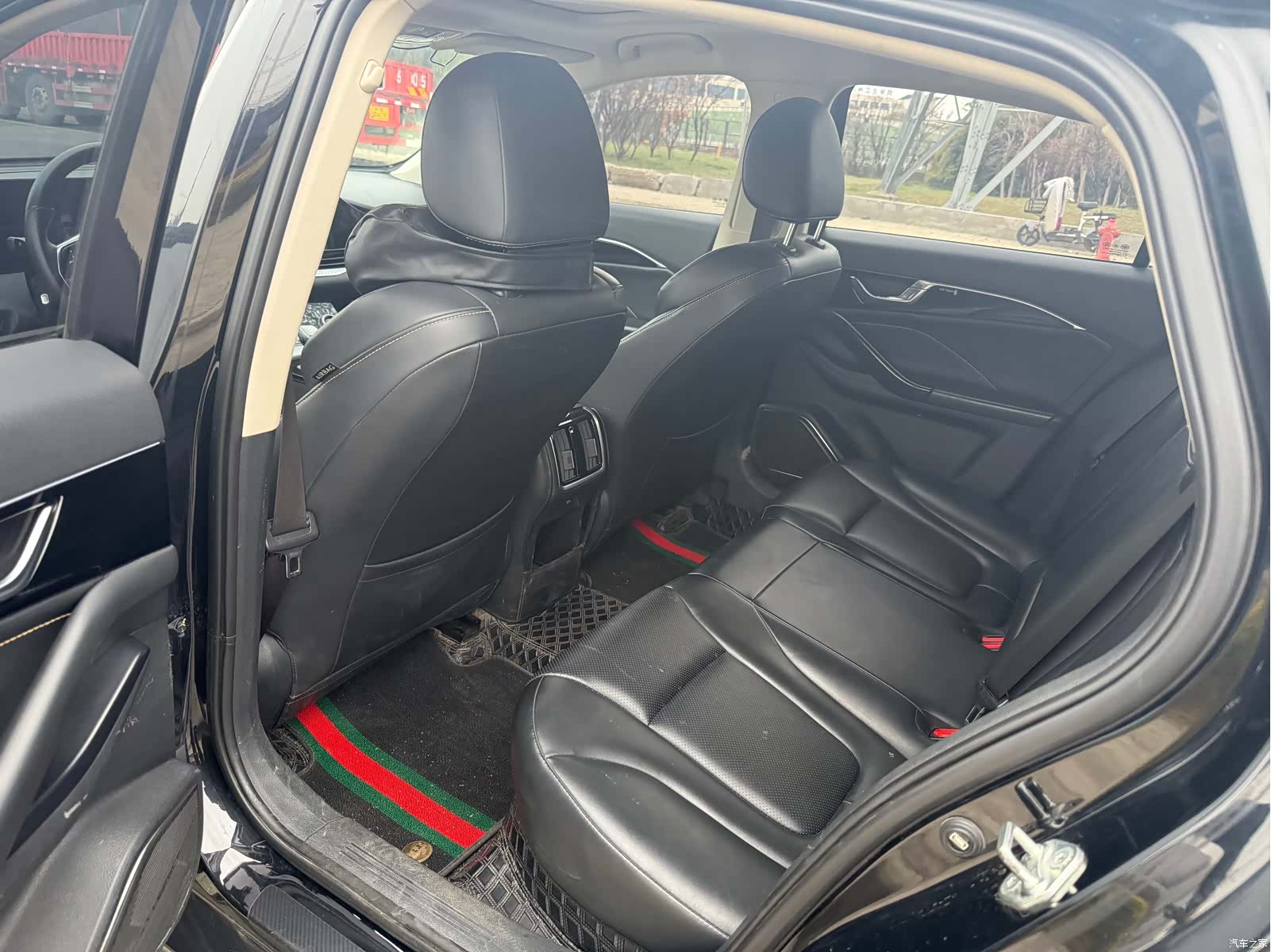 Bestune B70, 2021 10