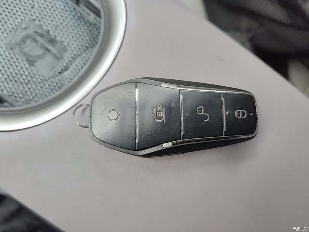 BYD Dolphin, 2022 9