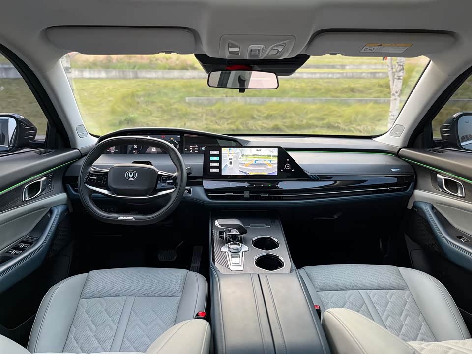 Changan UNI-K Smart iDD