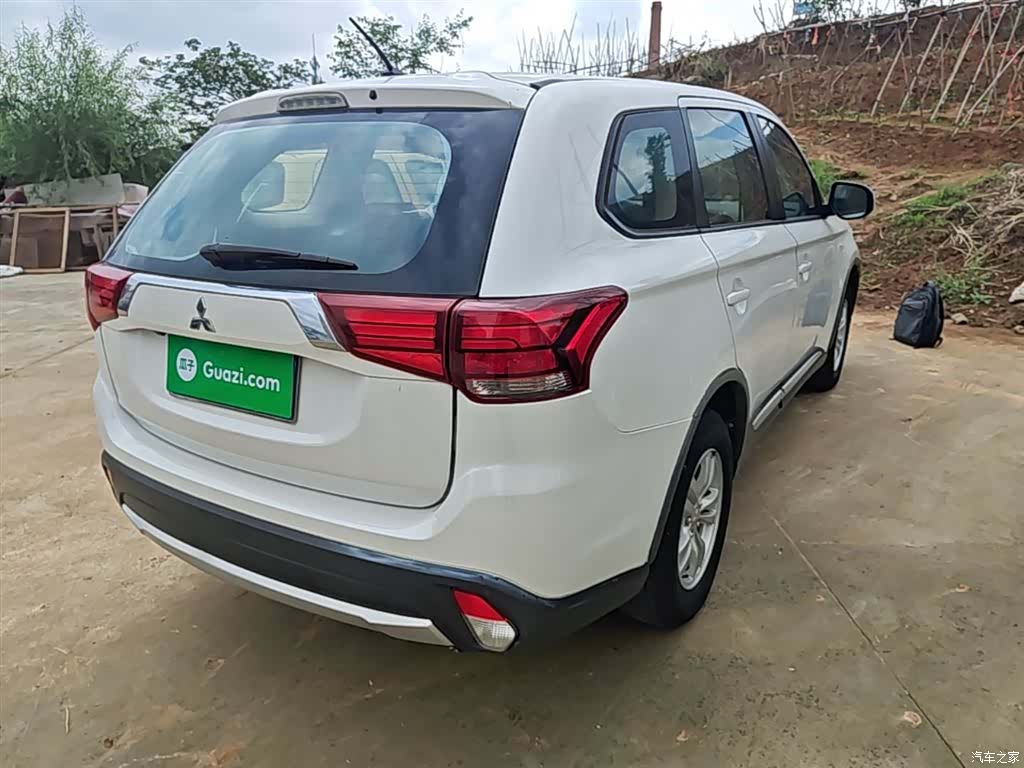 Mitsubishi Outlander, 2017 7