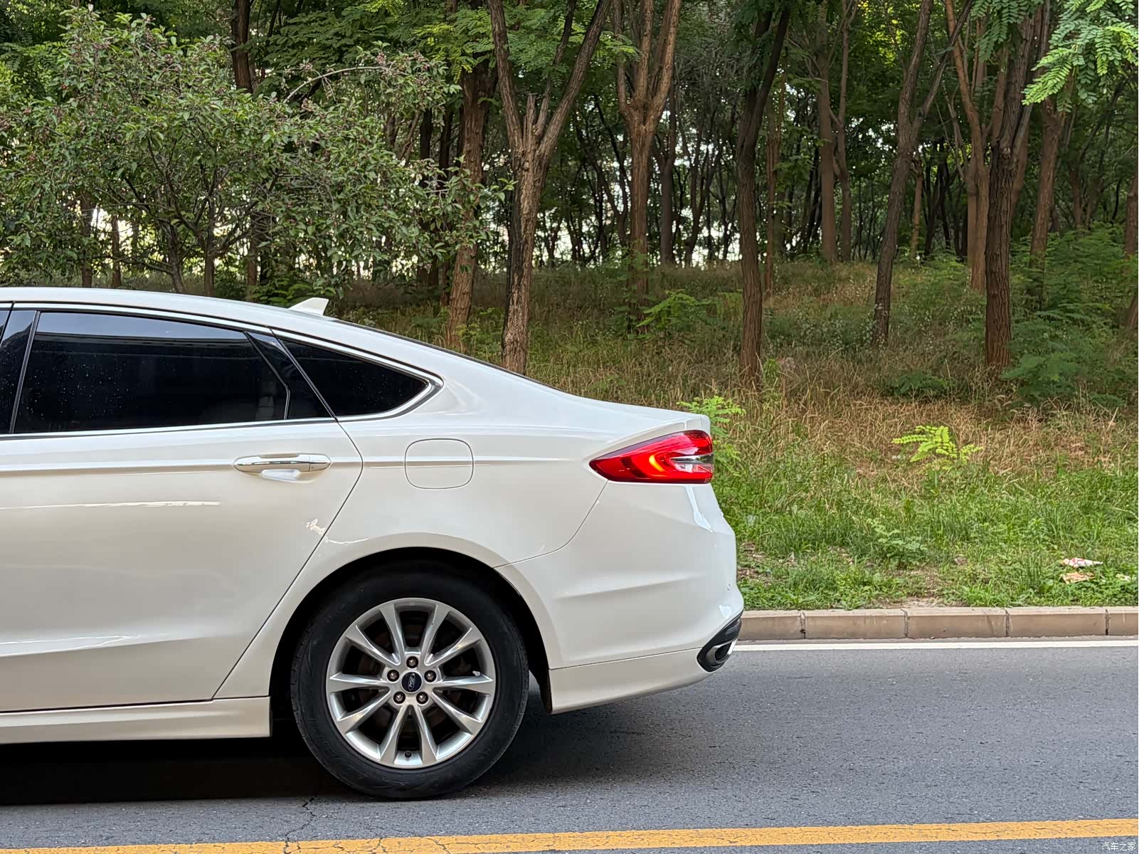 Ford Mondeo, 2016 12