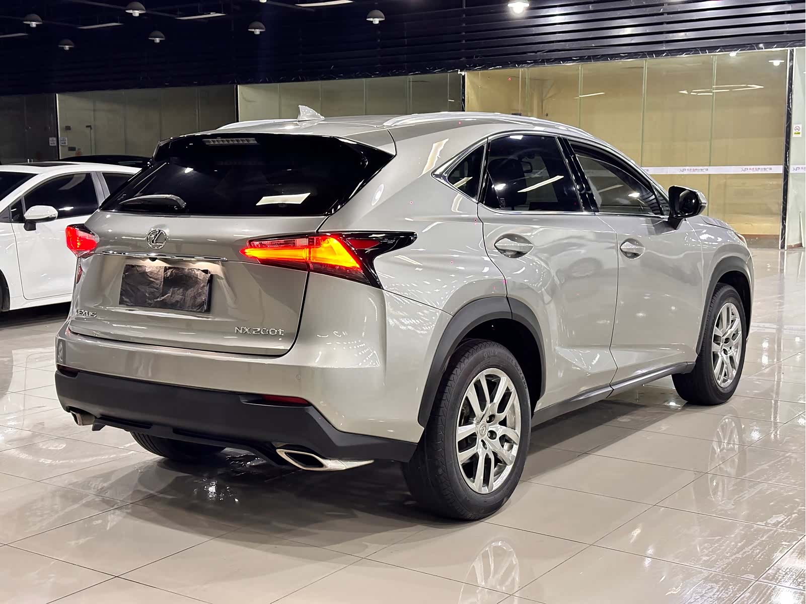 Lexus NX, 2017 11