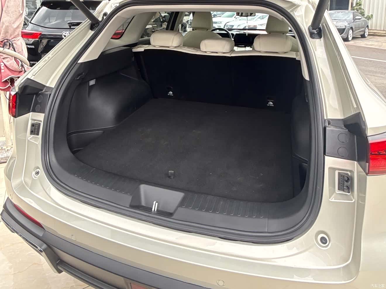 Haval Hi4, 2023 14