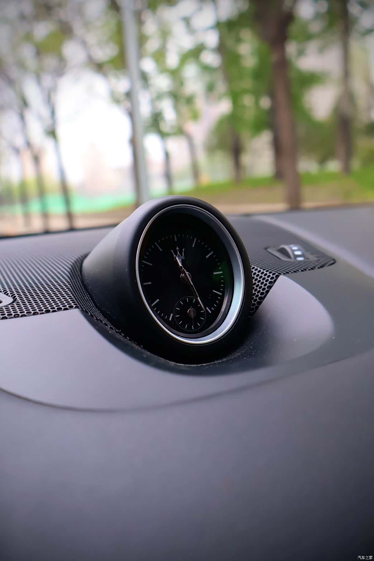 Maserati Levante, 2016 11