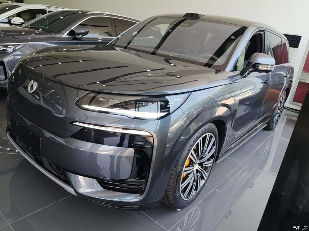 Denza N9, 2025 2