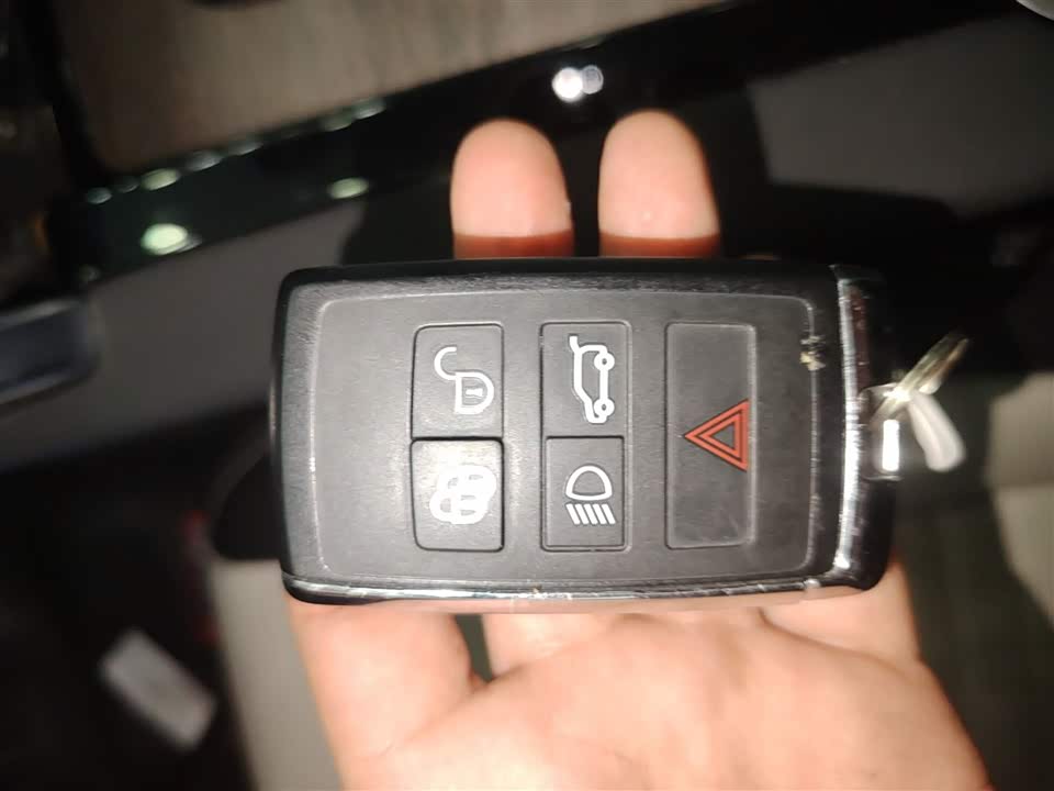 Land Rover Discover sports