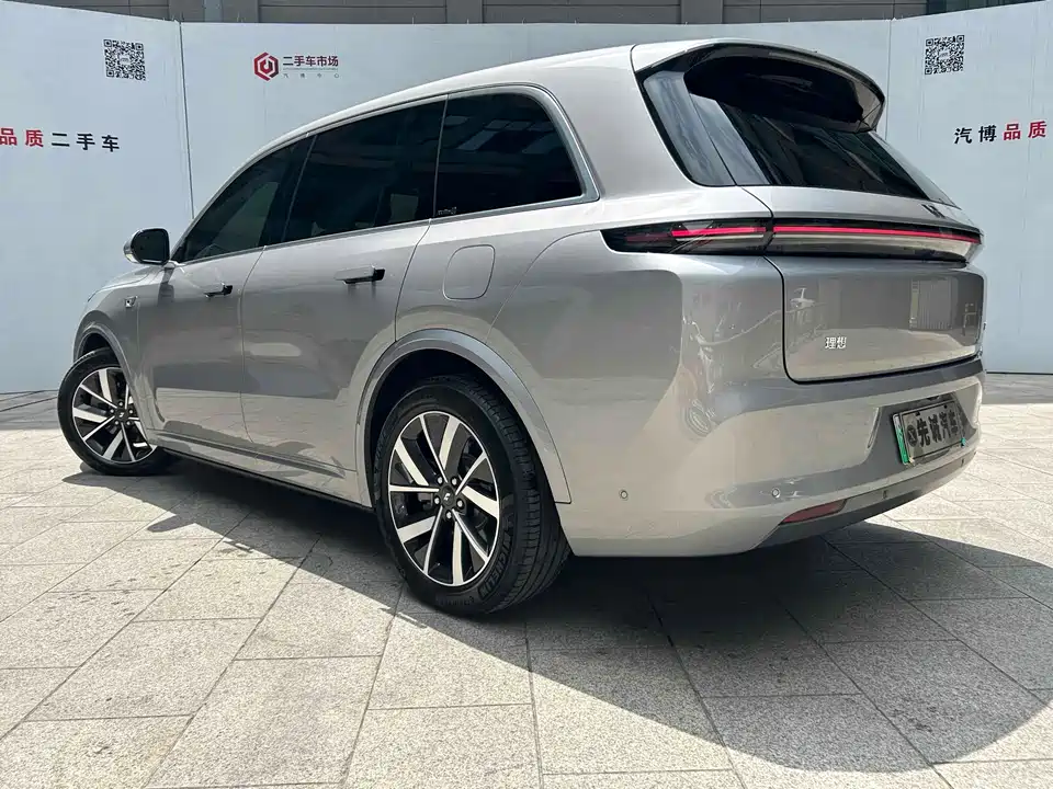 Li Auto Ideal L8