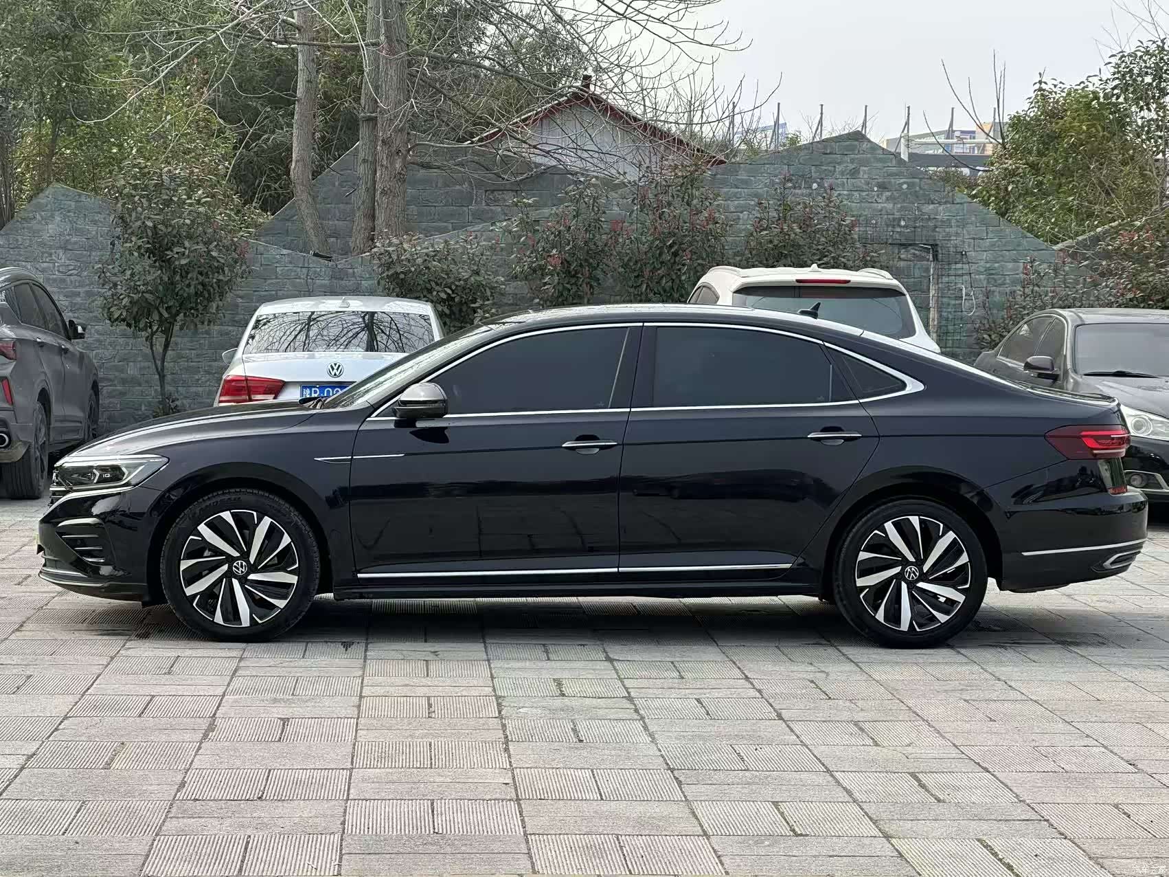 Volkswagen Passat, 2022 4