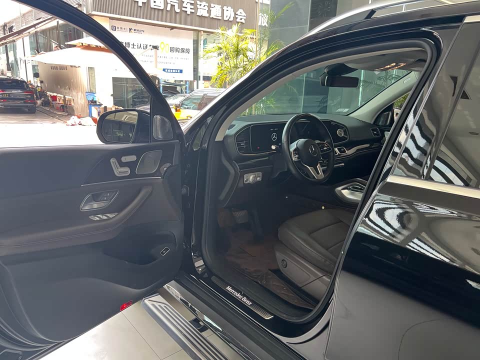 Mercedes-Benz GLE Mercedes-Benz GLE