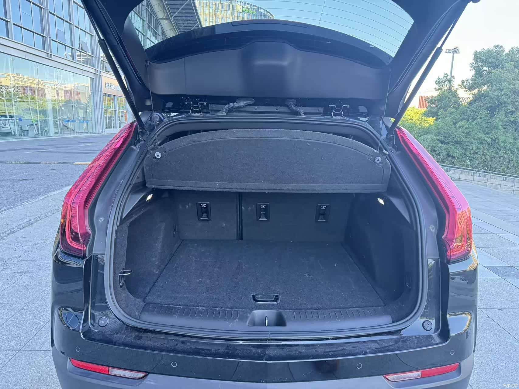 Cadillac XT4, 2019 13