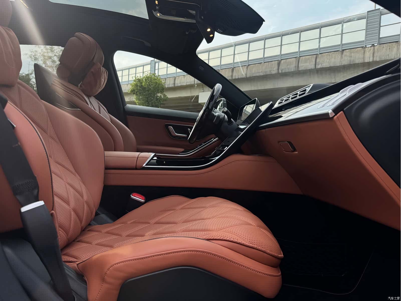 Maybach S-Class, 2023 27