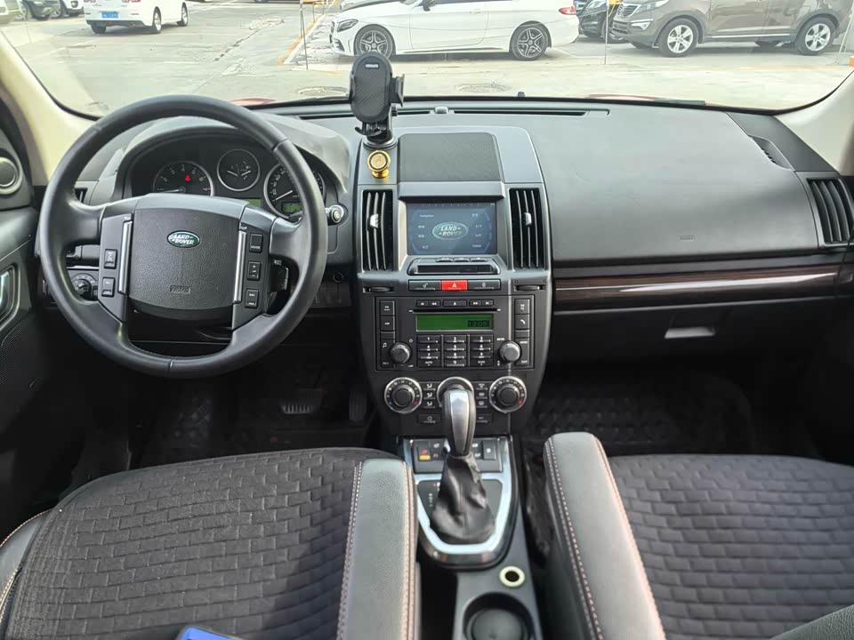 Land Rover Freelander 2