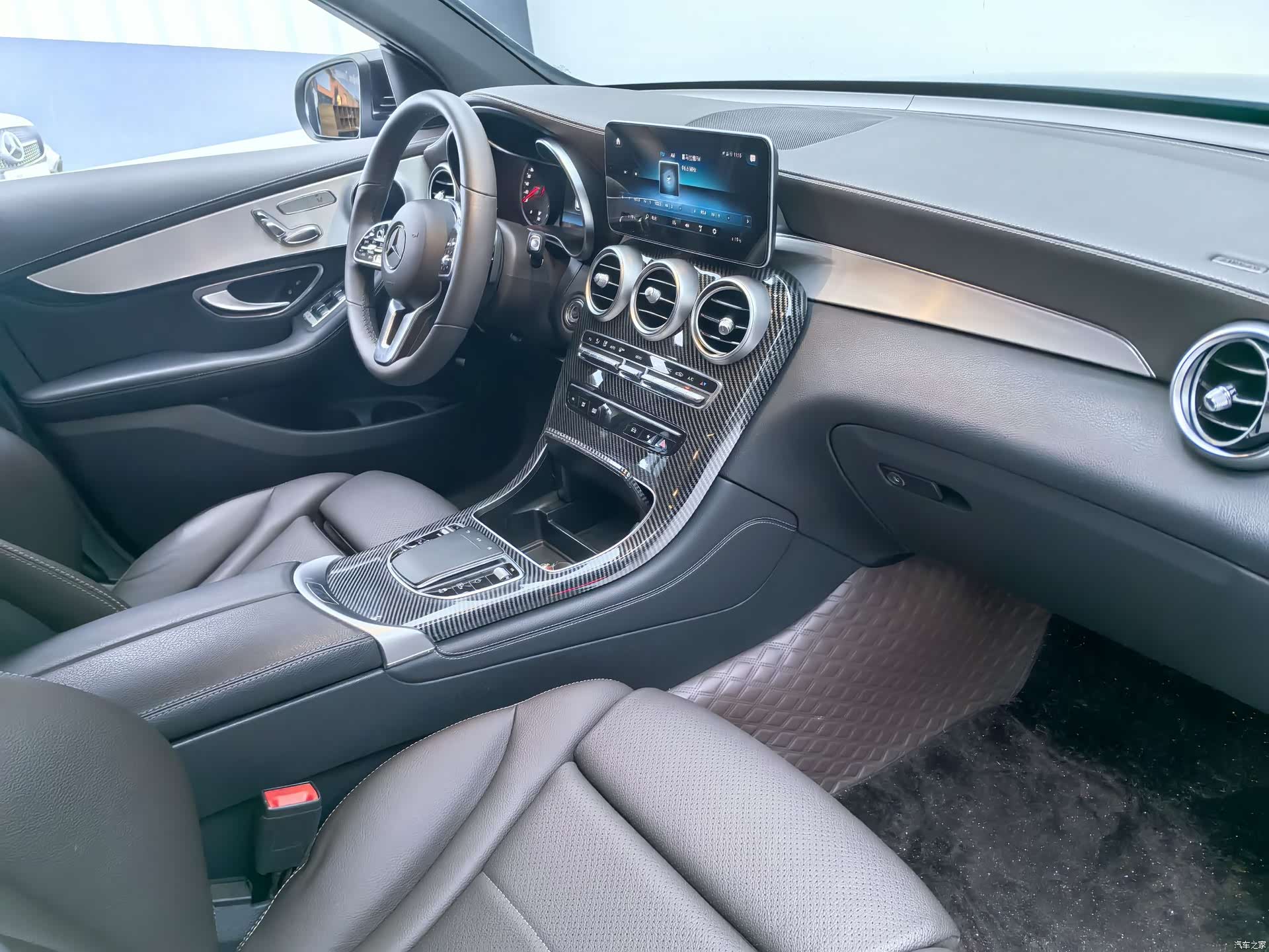 Mercedes-Benz GLC, 2020 13