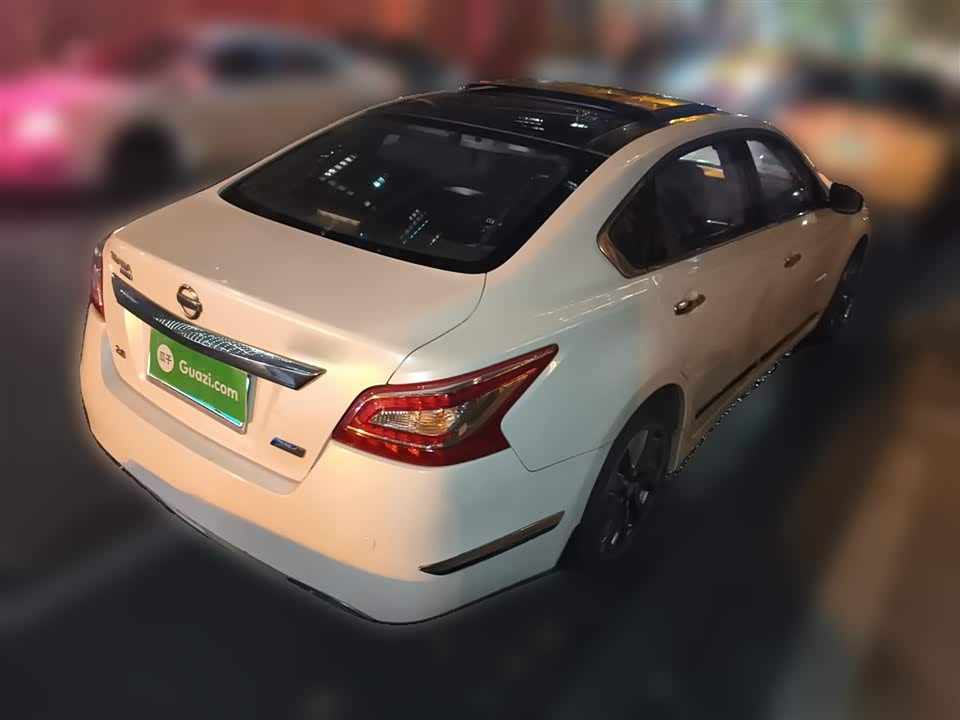 Nissan Teana