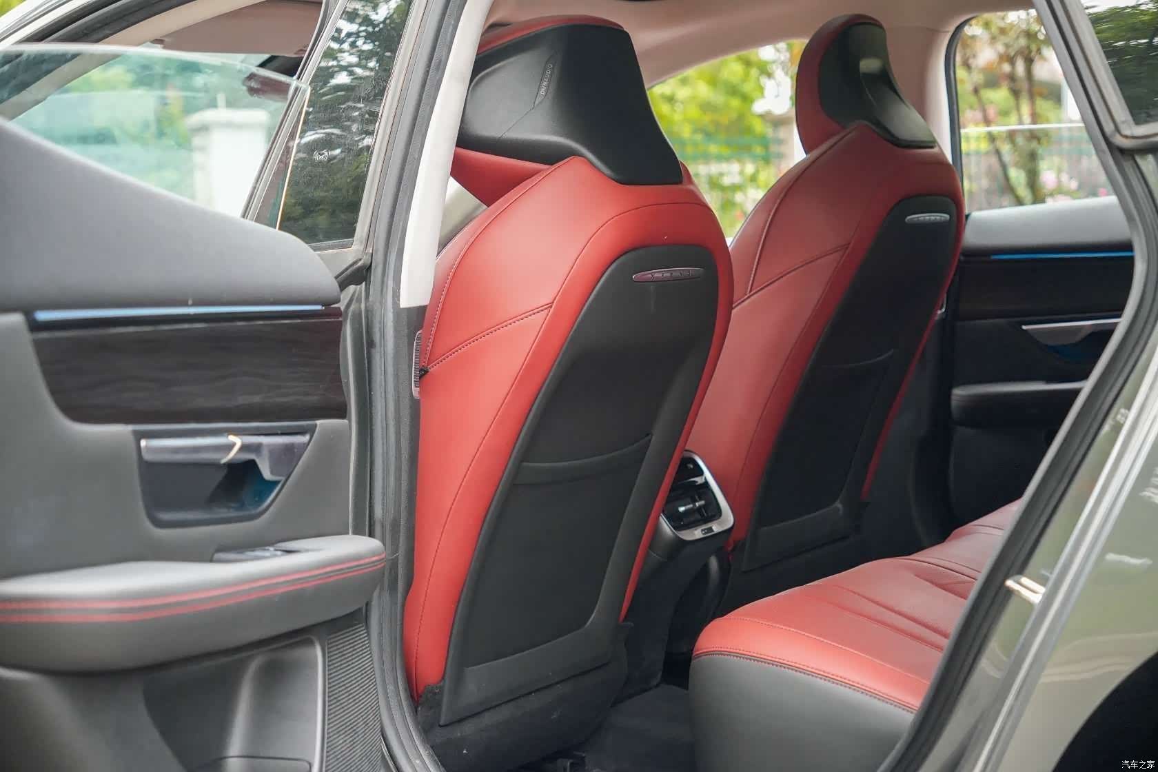 Xpeng P7, 2020 13