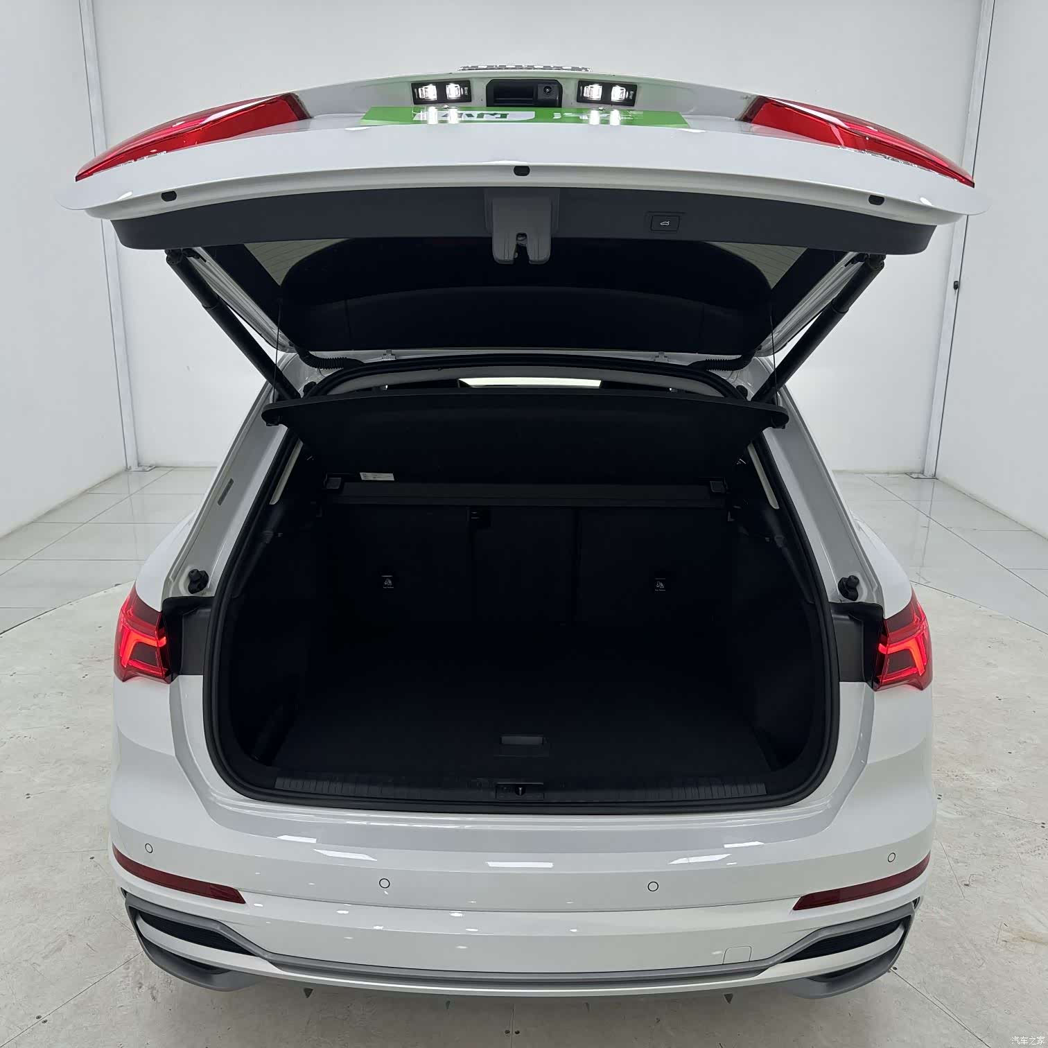 Audi Q3, 2023 16