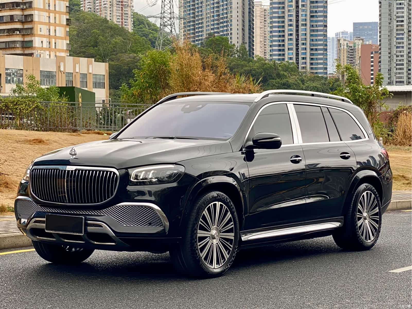 Maybach GLS, 2022 1