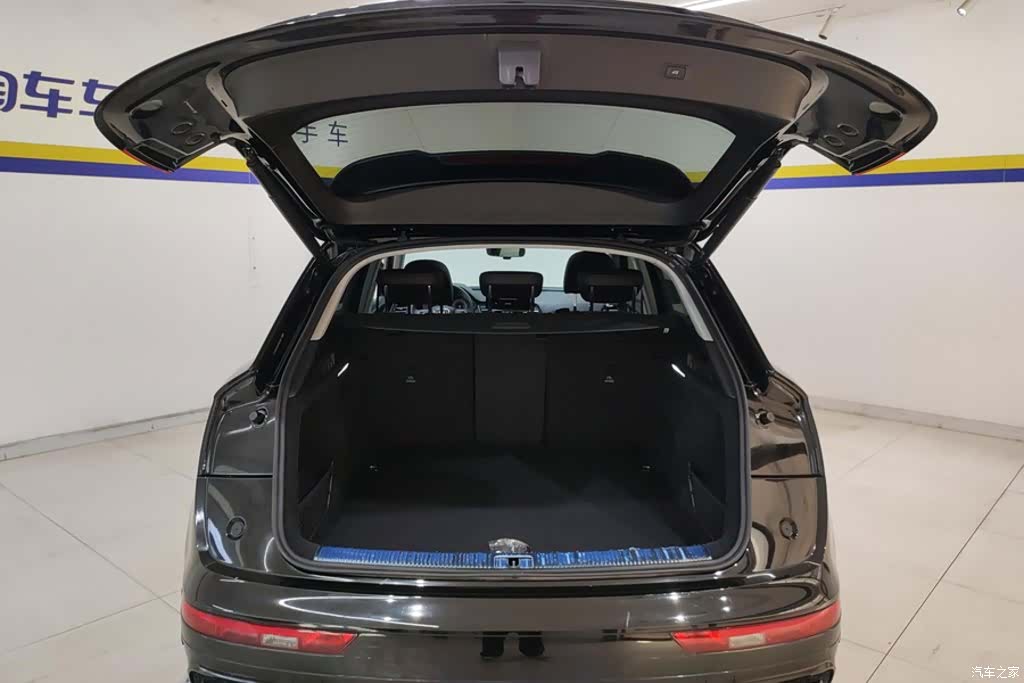 Audi Q5L, 2024 4