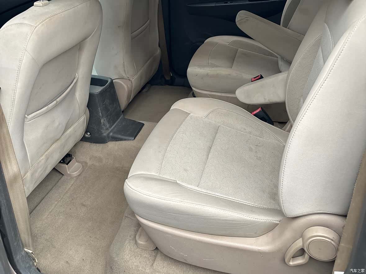 Wuling Hongguang, 2017 10