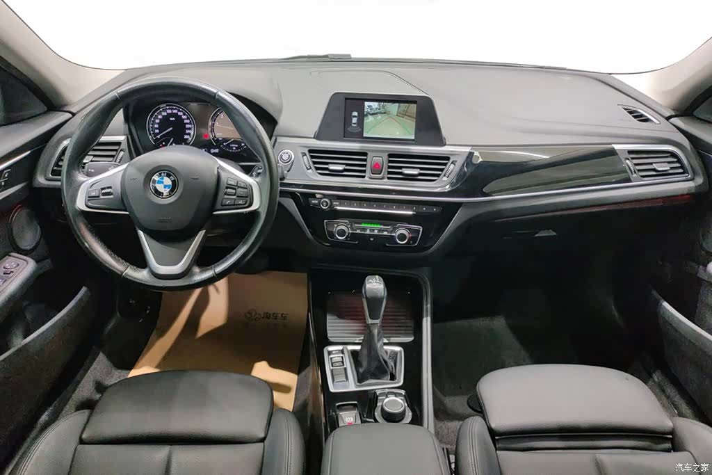 BMW 1 Series, 2018 12