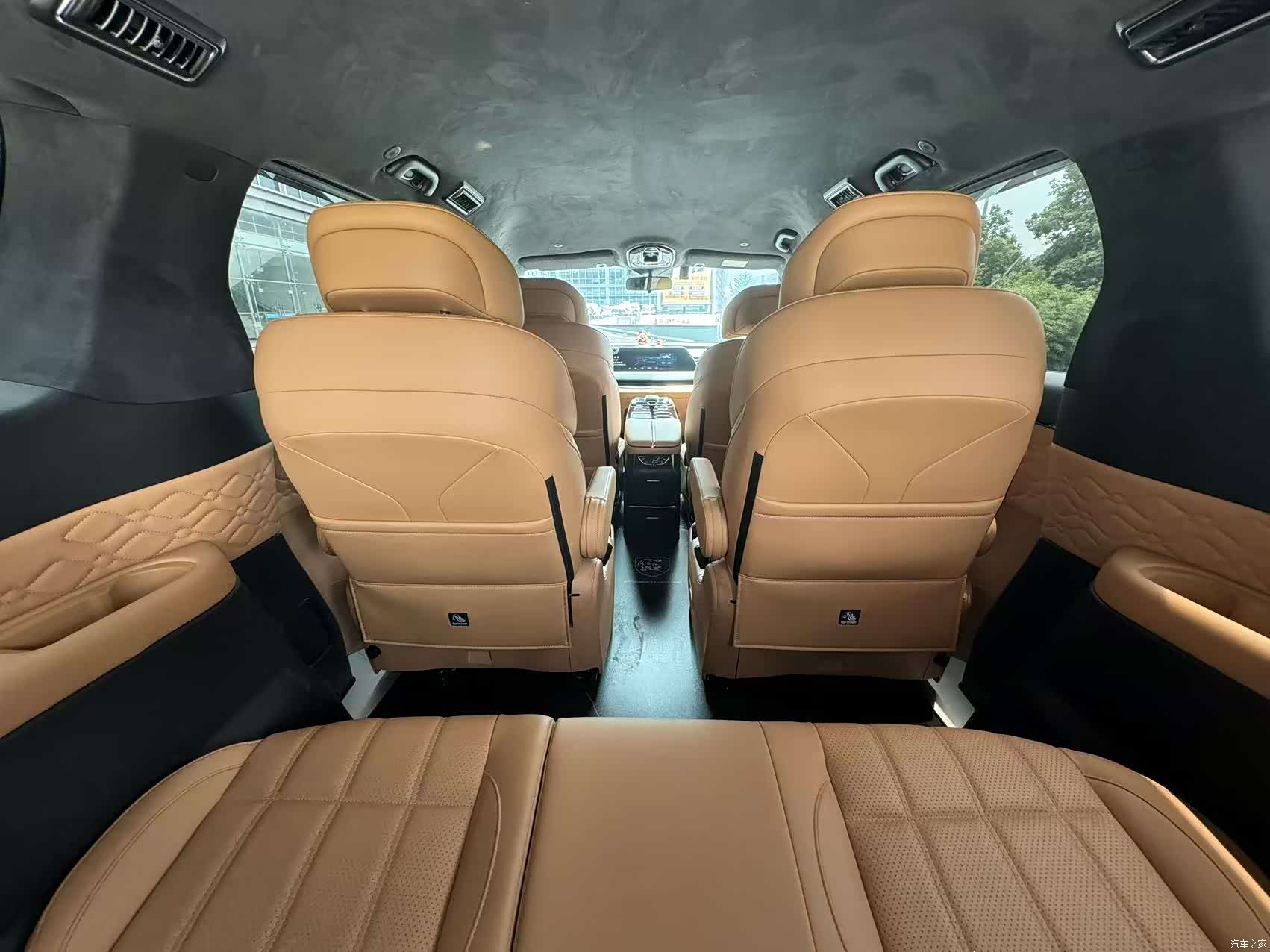 DongFeng V9, 2025 13