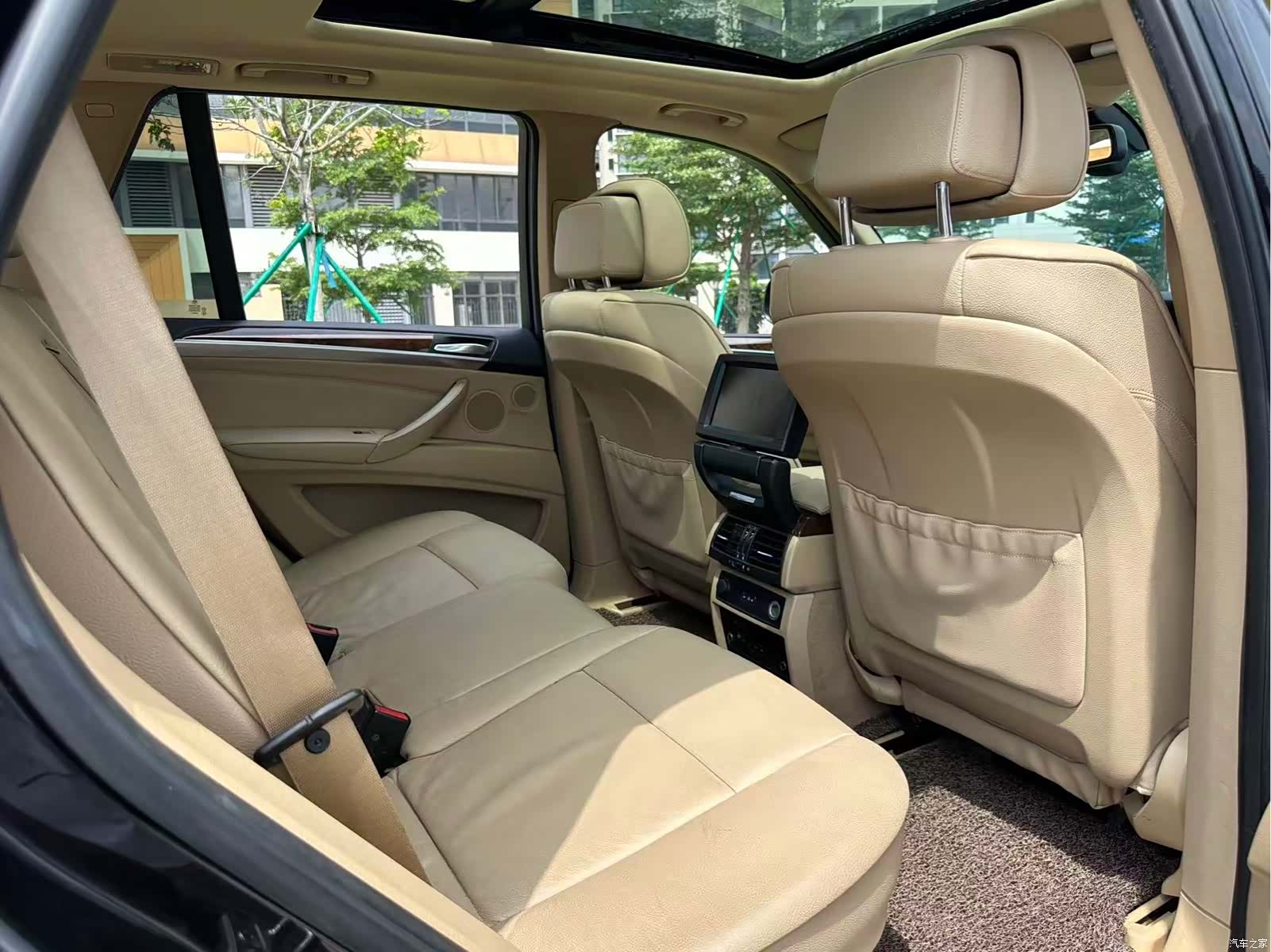 BMW X5, 2010 13