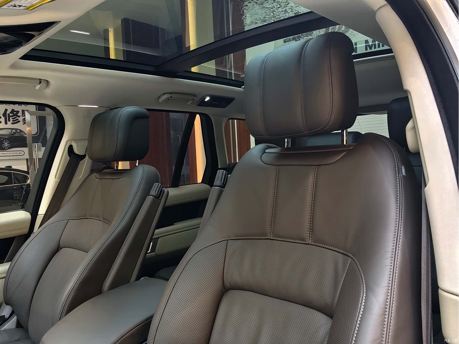 Land Rover Range Rover, 2019 19