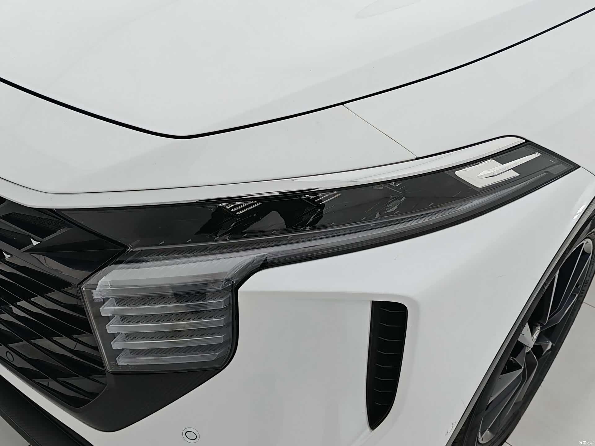 Nissan V, 2022 10